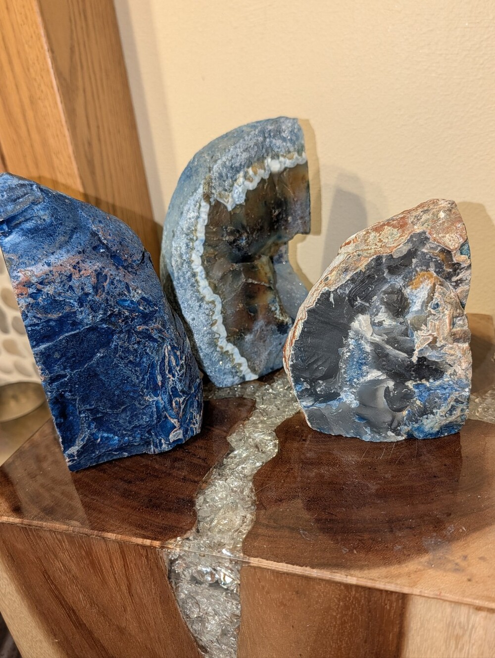 Agate Geodes Set of 3 Cobalt Blue Polished Sections - Picture 3 of 16